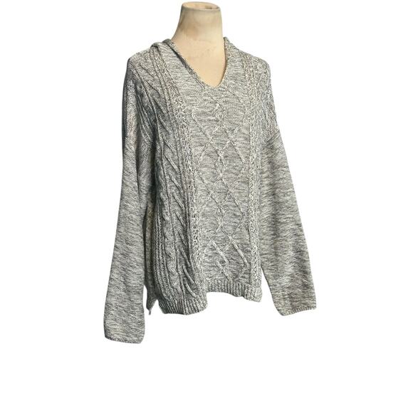 Gray knit long sleeves hoodie sweater size large - Picture 13 of 15